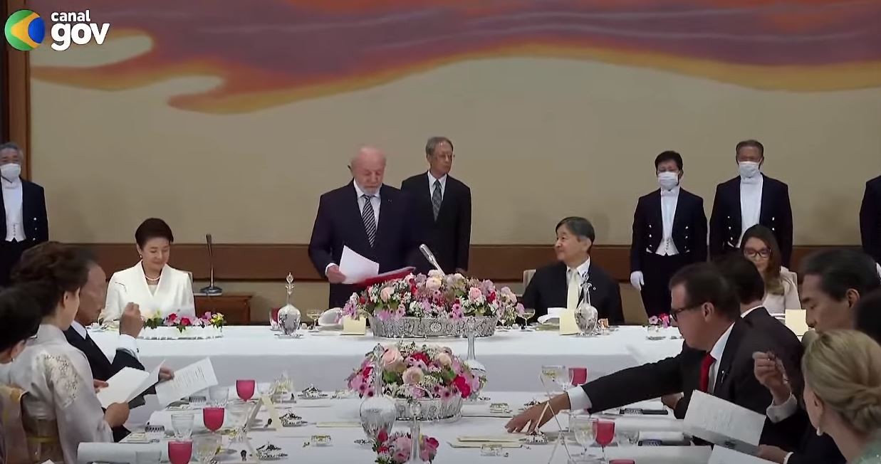 Em Tóquio, Lula discursa em jantar com imperador e diz esperar 'firme engajamento' do Japão na COP